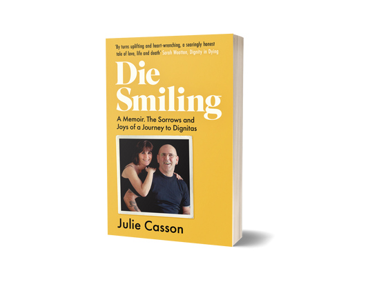 Die Smiling - Julie Casson
